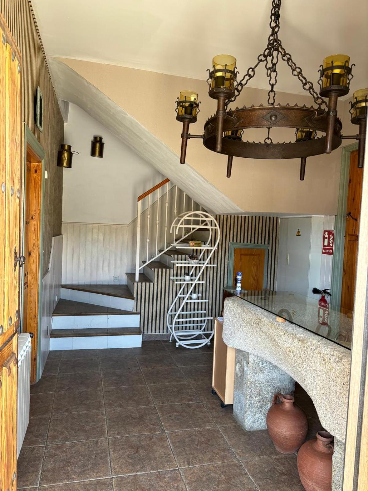 Altogredos Hotel Rural Y Apartamentos Turisticos هووس ديل إسبينو المظهر الخارجي الصورة