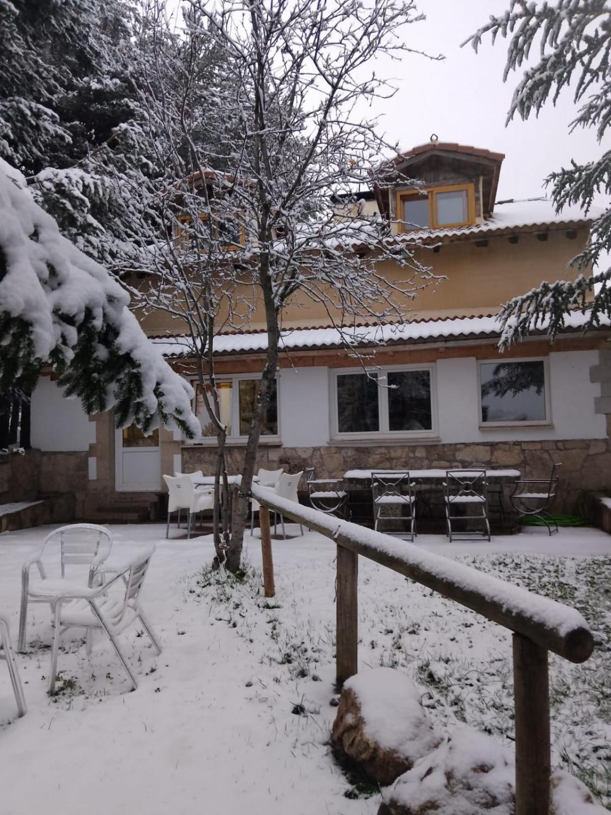 Altogredos Hotel Rural Y Apartamentos Turisticos هووس ديل إسبينو المظهر الخارجي الصورة