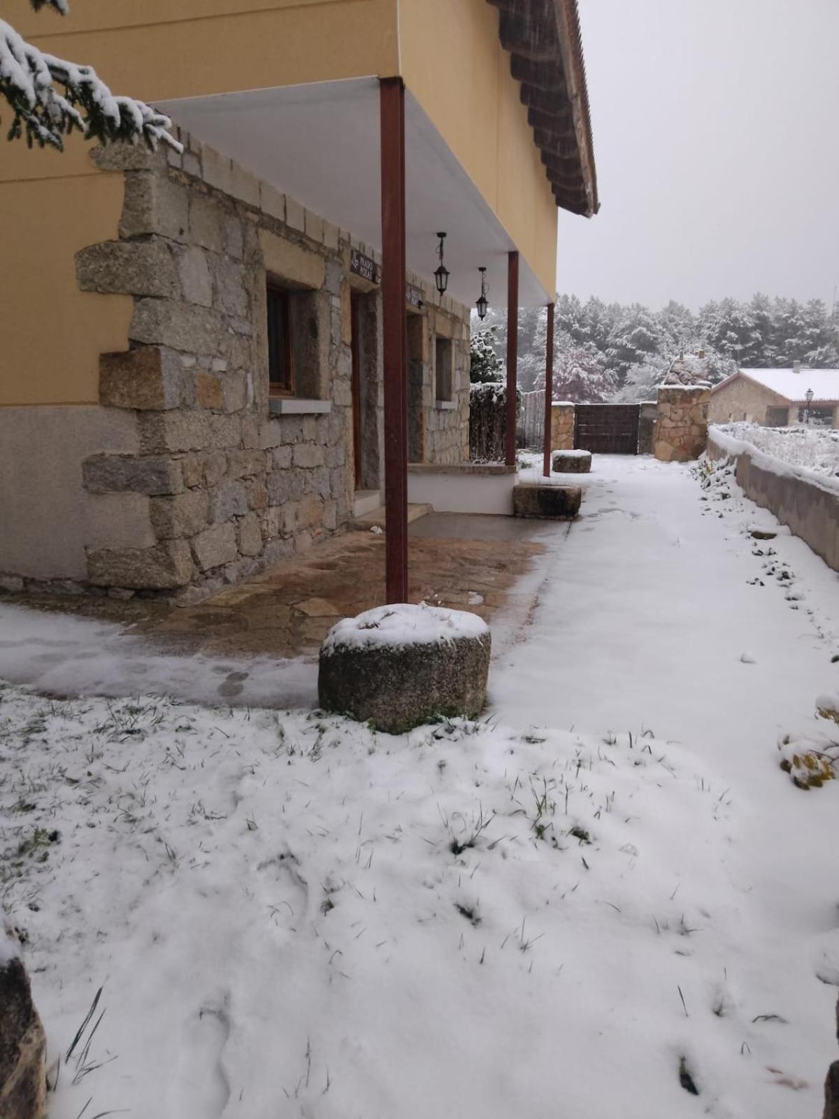 Altogredos Hotel Rural Y Apartamentos Turisticos هووس ديل إسبينو المظهر الخارجي الصورة